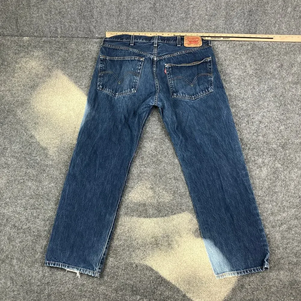 Levi's 501 Jeans Mens W38 L30 Blue Classic Fit Mid Wash Denim 5 Pocket Pants - Picture 8 of 10